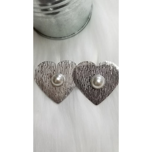 Mia Earring