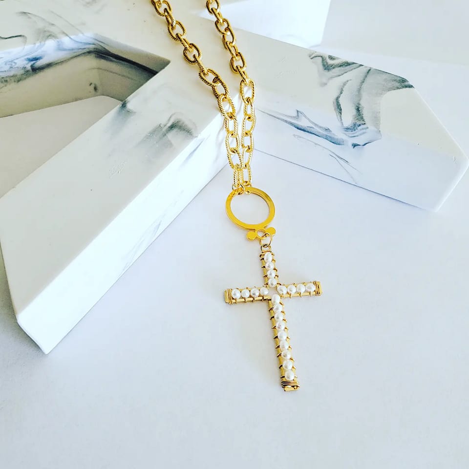 Collar cruz