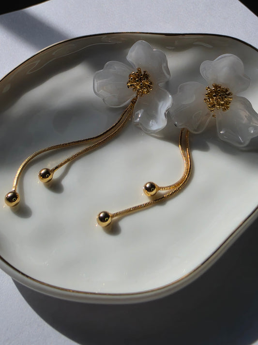 Petal Gold Earrings